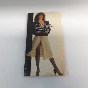 Vintage La Vora Pantyhose Beige, 100% Nylon, Made in Korea, Free Size – 1980s